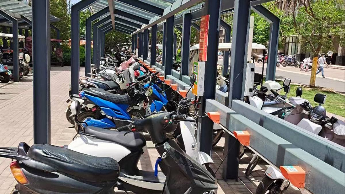 The Electric Bike Charging Cabinet Business: How It Works and What It Earns